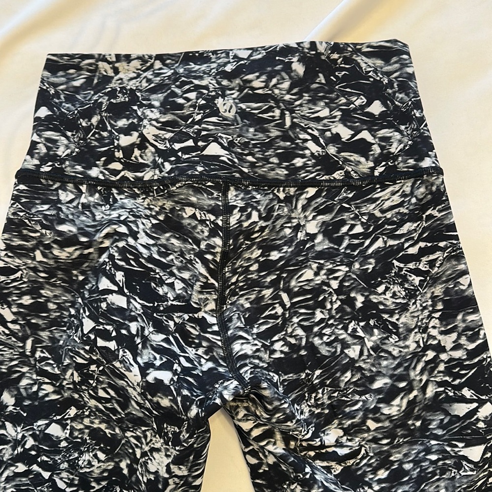 Lululemon High Rise Legging Size 6